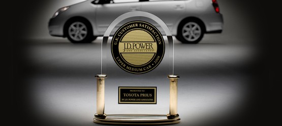 2008: Die weltweiten Verkäufe des Prius übersteigen die 1-Million-Marke mit einem Absatz von 100.000 Fahrzeugen allein in Europa.