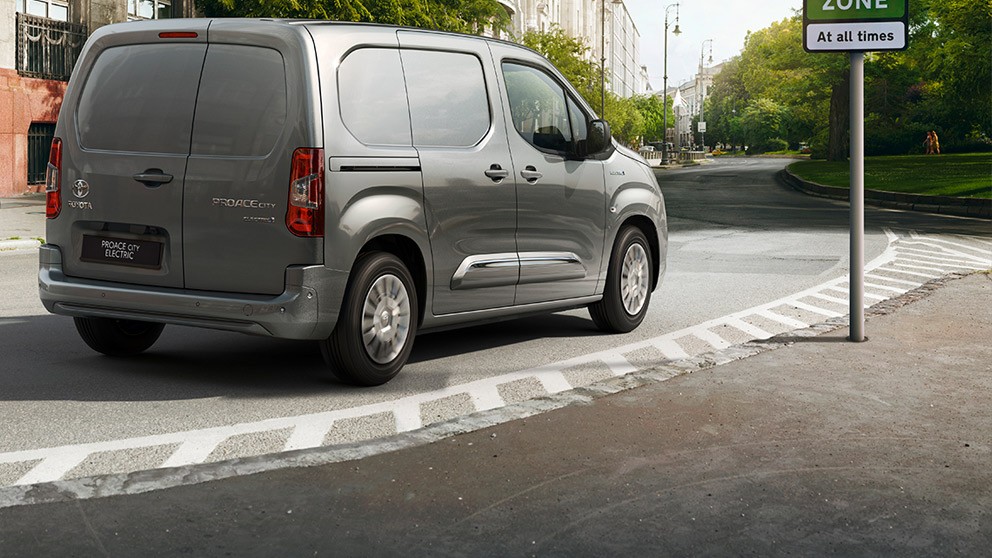 Proace City Electric in der Stadt