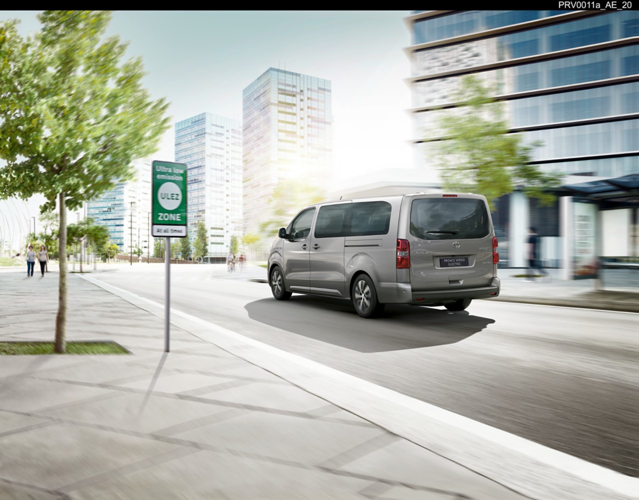 proace verso ev