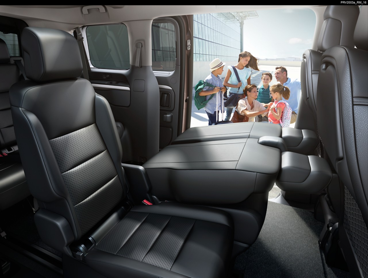 proace verso ev